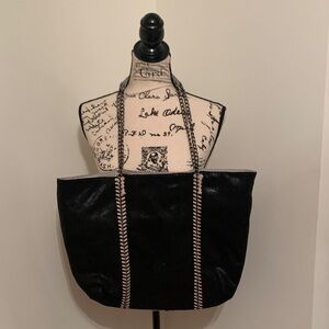 Stylish Reversible Black Tote Bag with Chain Detail